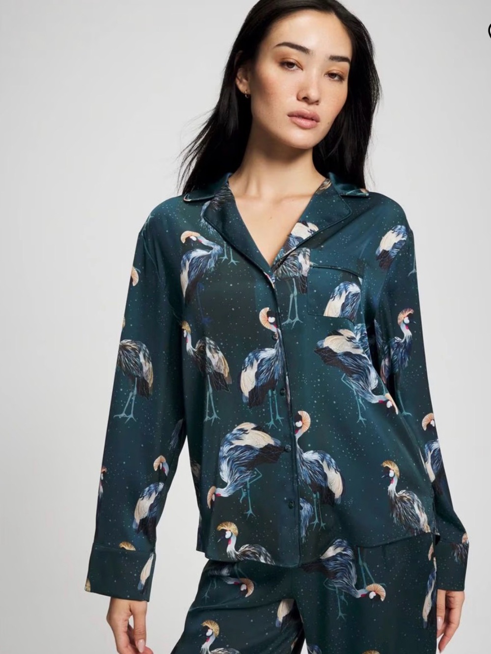 NWT Soma Satin Long Sleeve Notch Collar Crane-Print Pajama Top